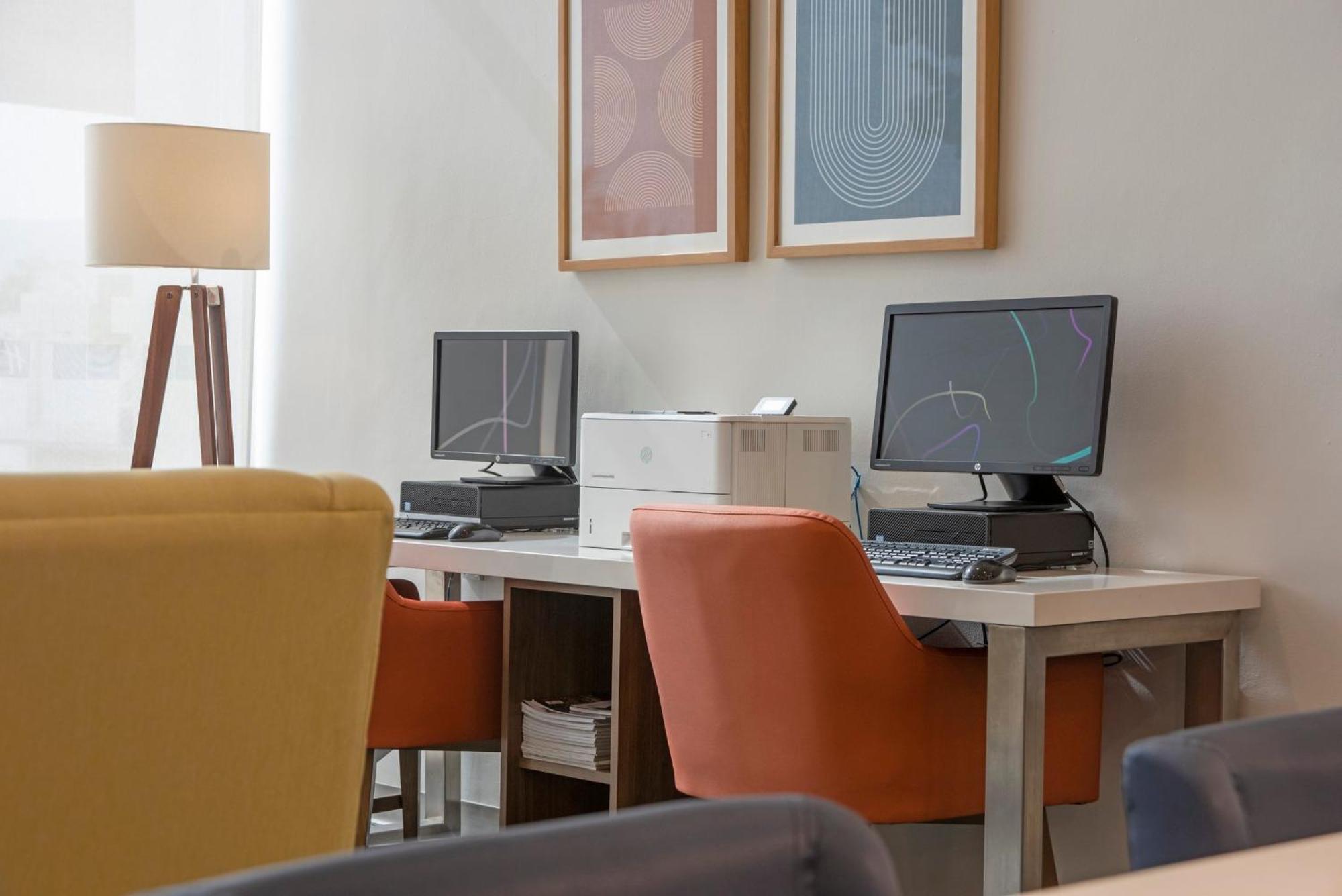 Holiday Inn Express Guadalajara Iteso By Ihg Zapopan Eksteriør bilde