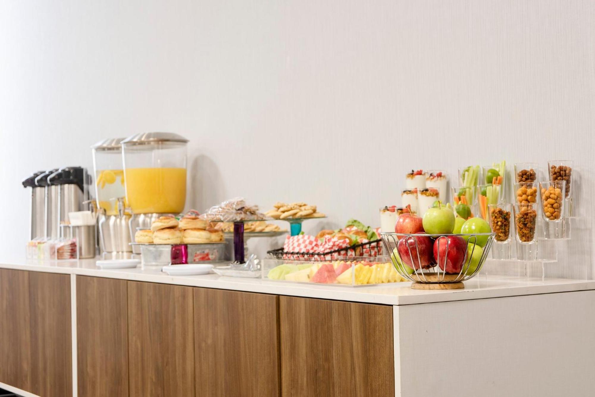 Holiday Inn Express Guadalajara Iteso By Ihg Zapopan Eksteriør bilde
