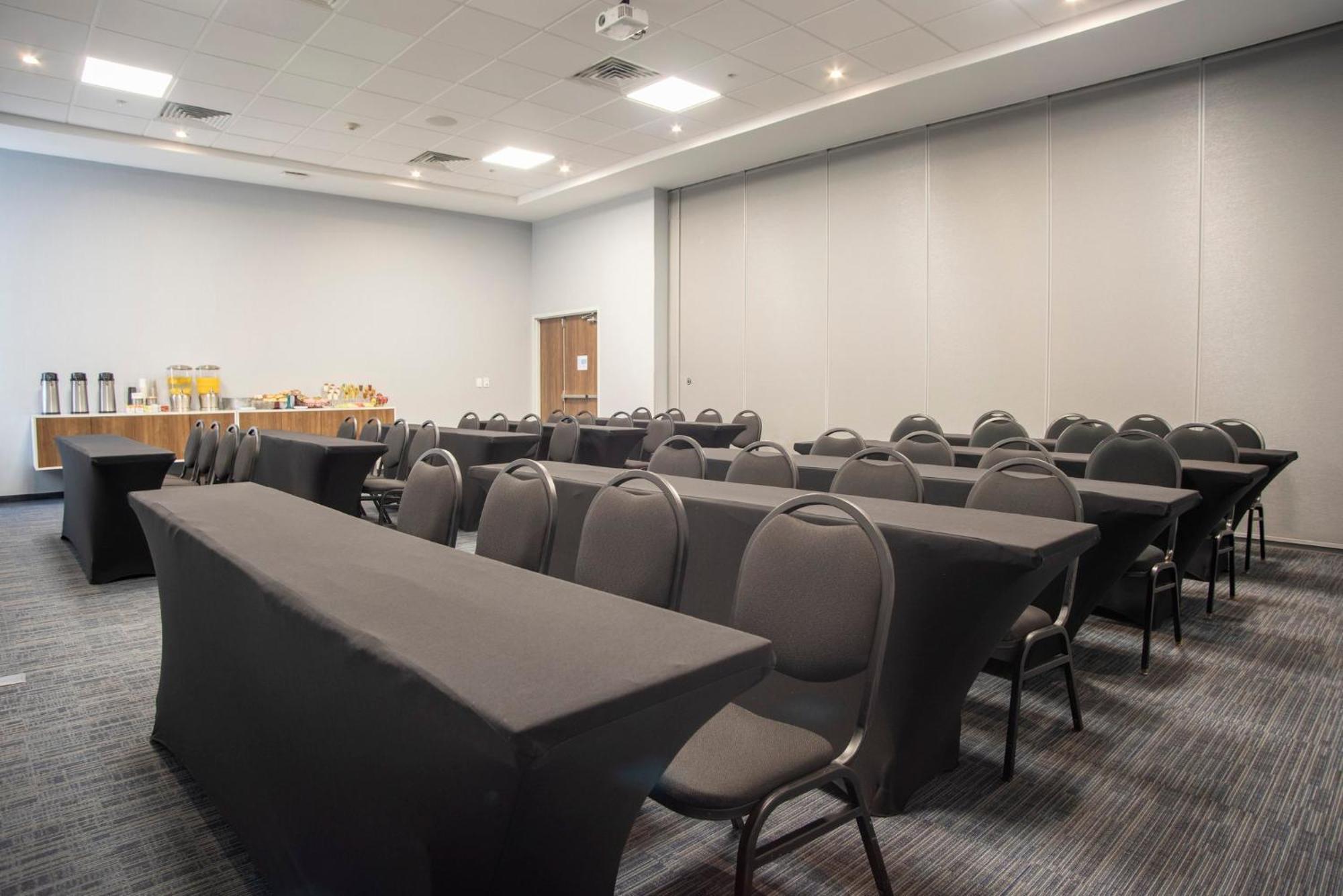 Holiday Inn Express Guadalajara Iteso By Ihg Zapopan Eksteriør bilde